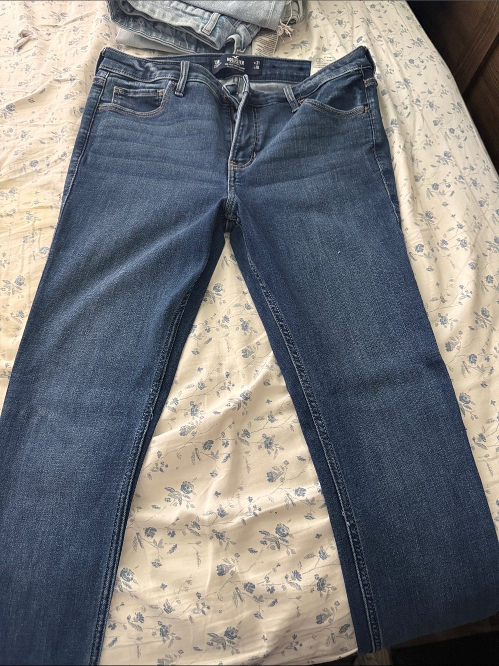 Hollister Mid Wash Skinny Jeans in Blue
